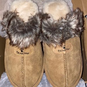 Bear paw slippers
